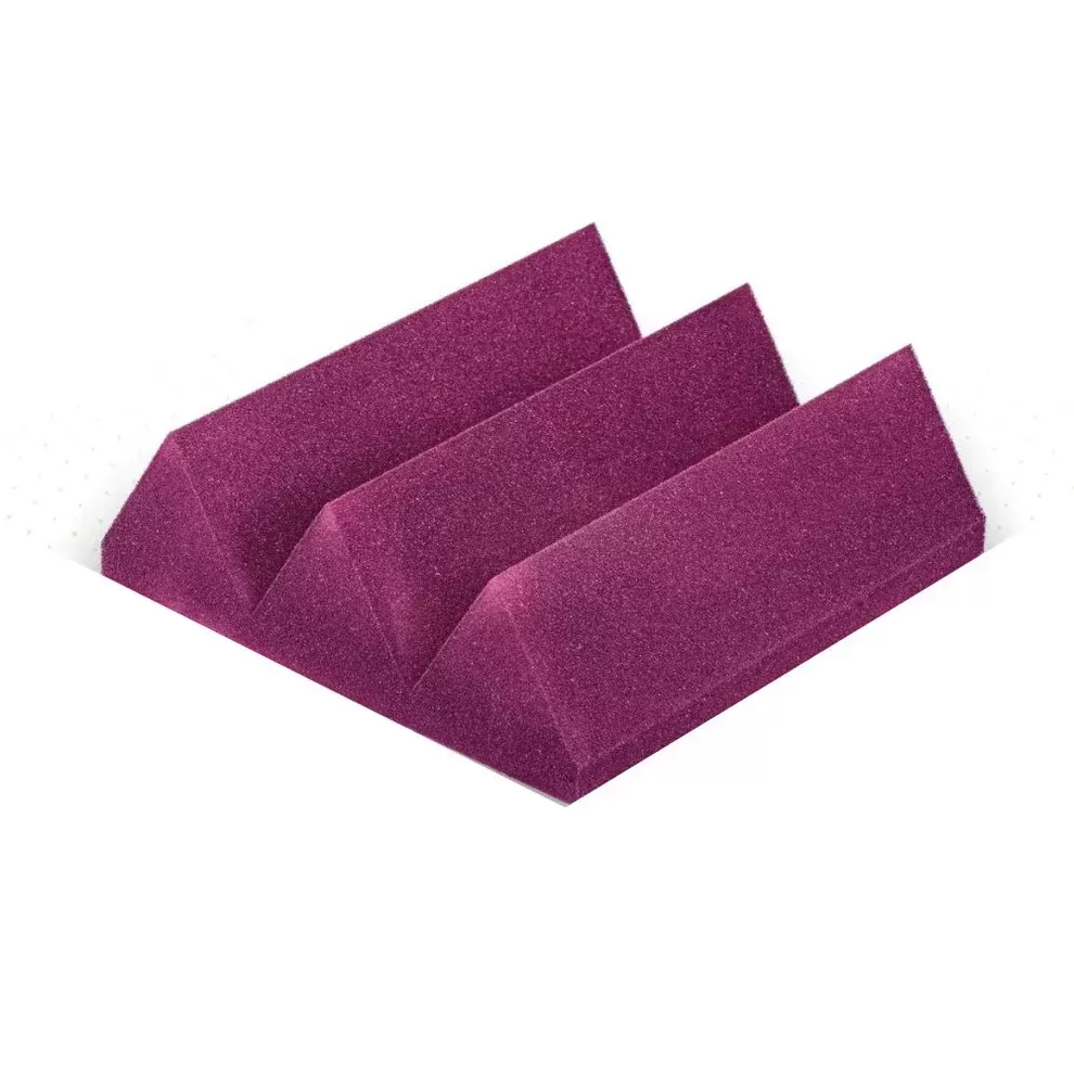 Klinasti absorber