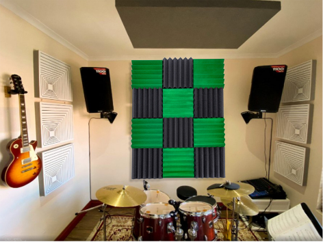 Klinasti absorber