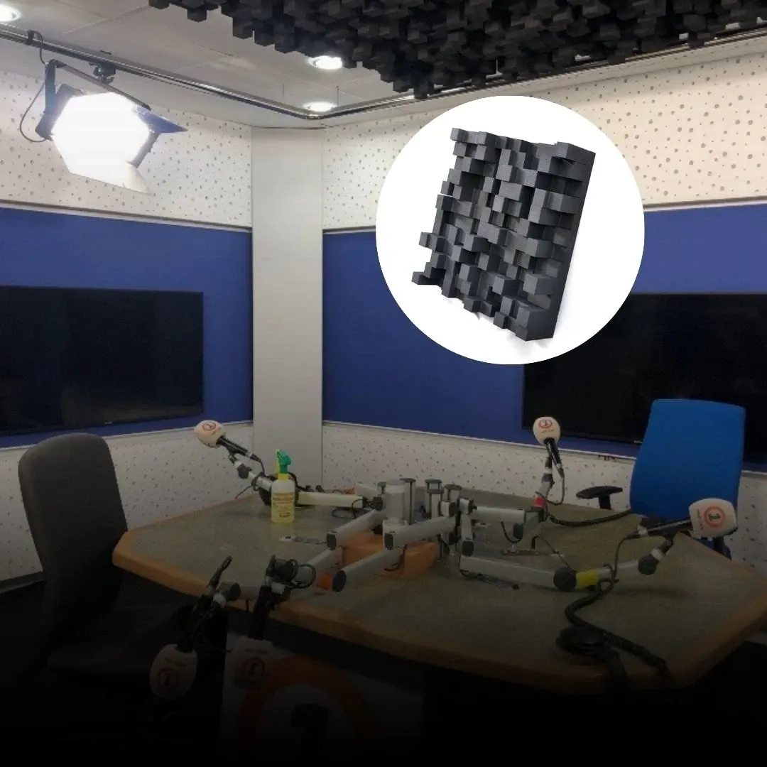 Decibel-Akustični tretman u radio studiju u Tangeru, Maroko