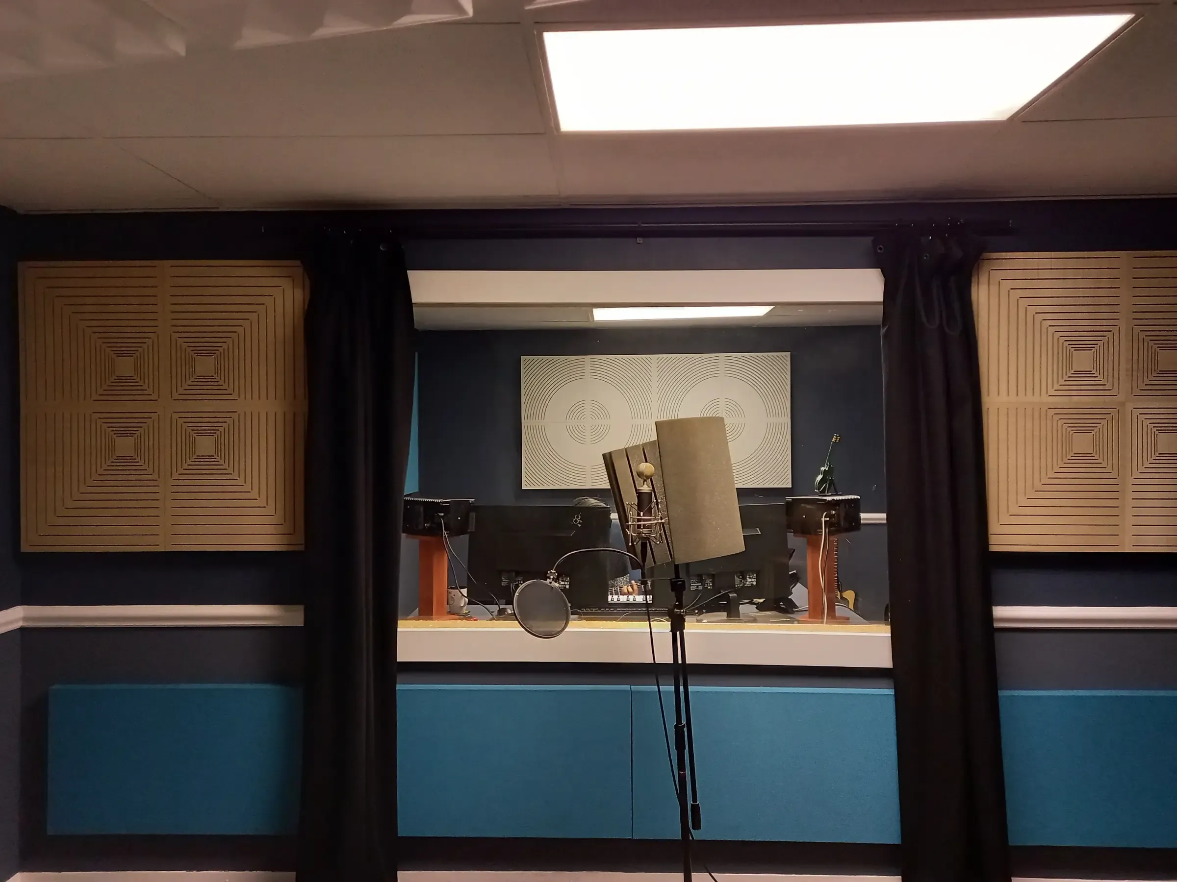 Професионална акустична надоградња у David Gresham Records